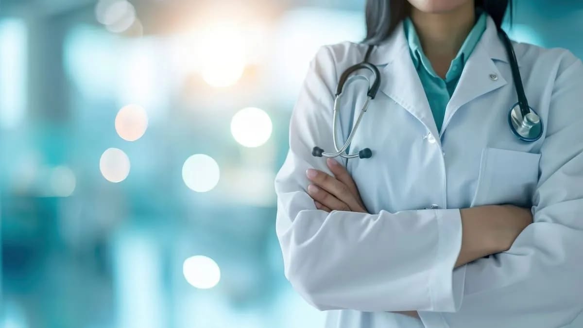 Médecin algérienne exclue en France : injustice choquante ou faute médicale ?