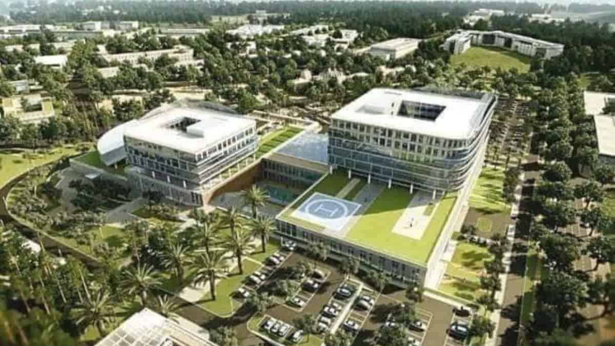 Vue aérienne du grand hôpital d'Alger en développement en 2027.