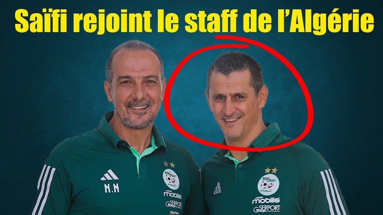 Rafik Saifi et un autre entraîneur en tenue de football.