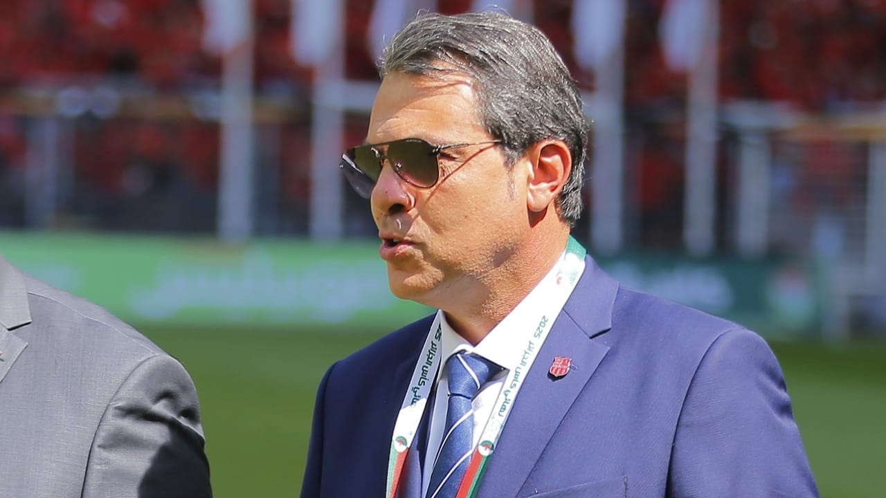CR Belouizdad : Mehdi Rabhi claque la porte après la débâcle face à l'USMA !