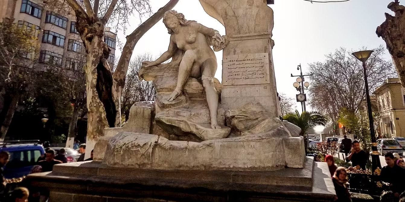 Algérie : un homme condamné à 10 ans de prison pour la destruction de la célèbre statue d’Ain Fouara