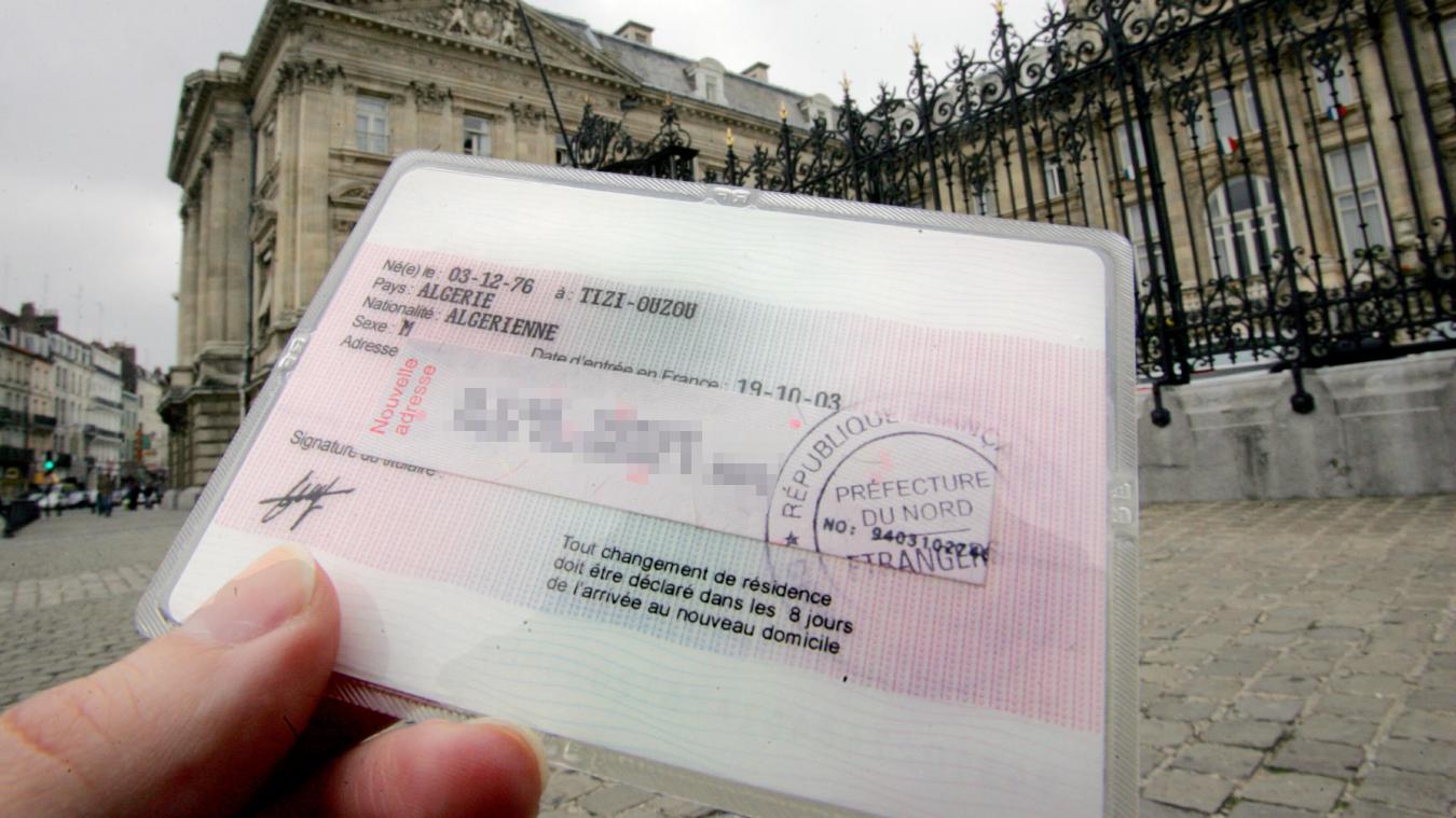 Cartes de séjour : les nouvelles règles strictes en France