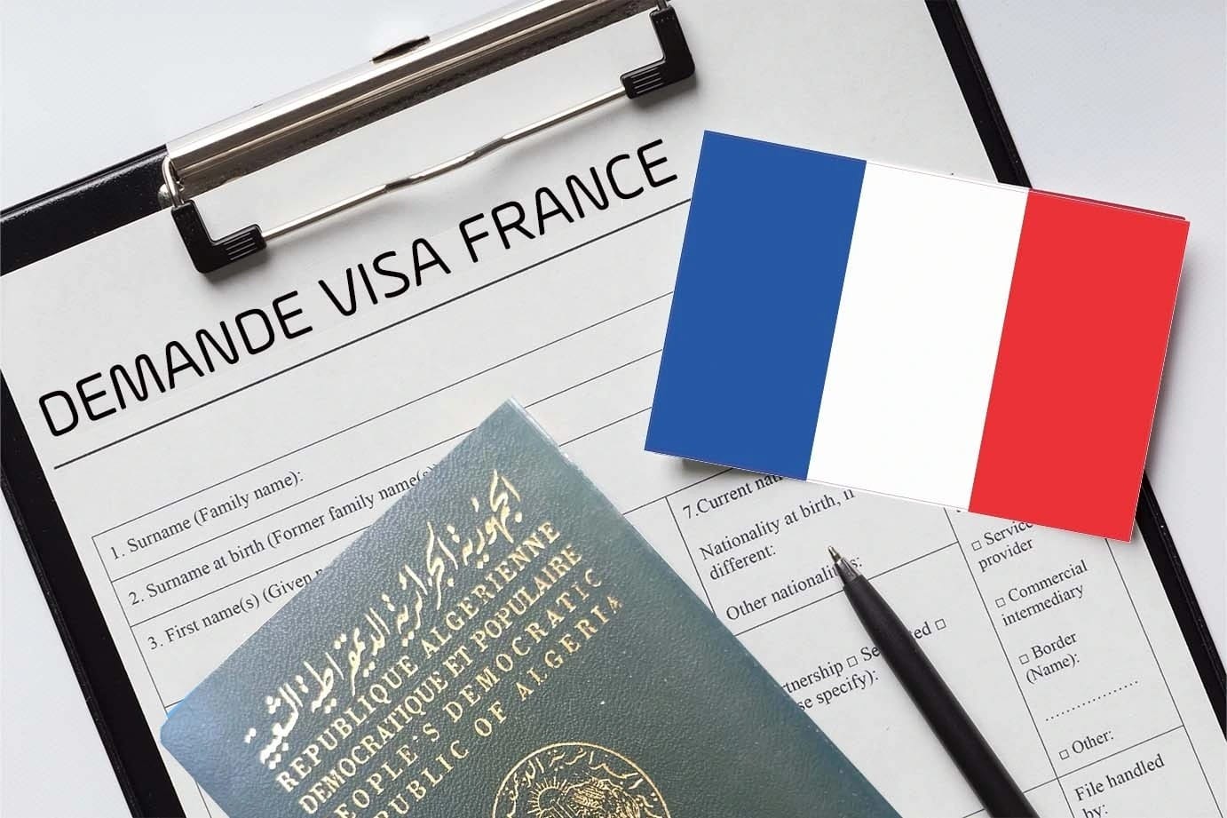 Visa imposé aux diplomates français : que cache l’Algérie ?
