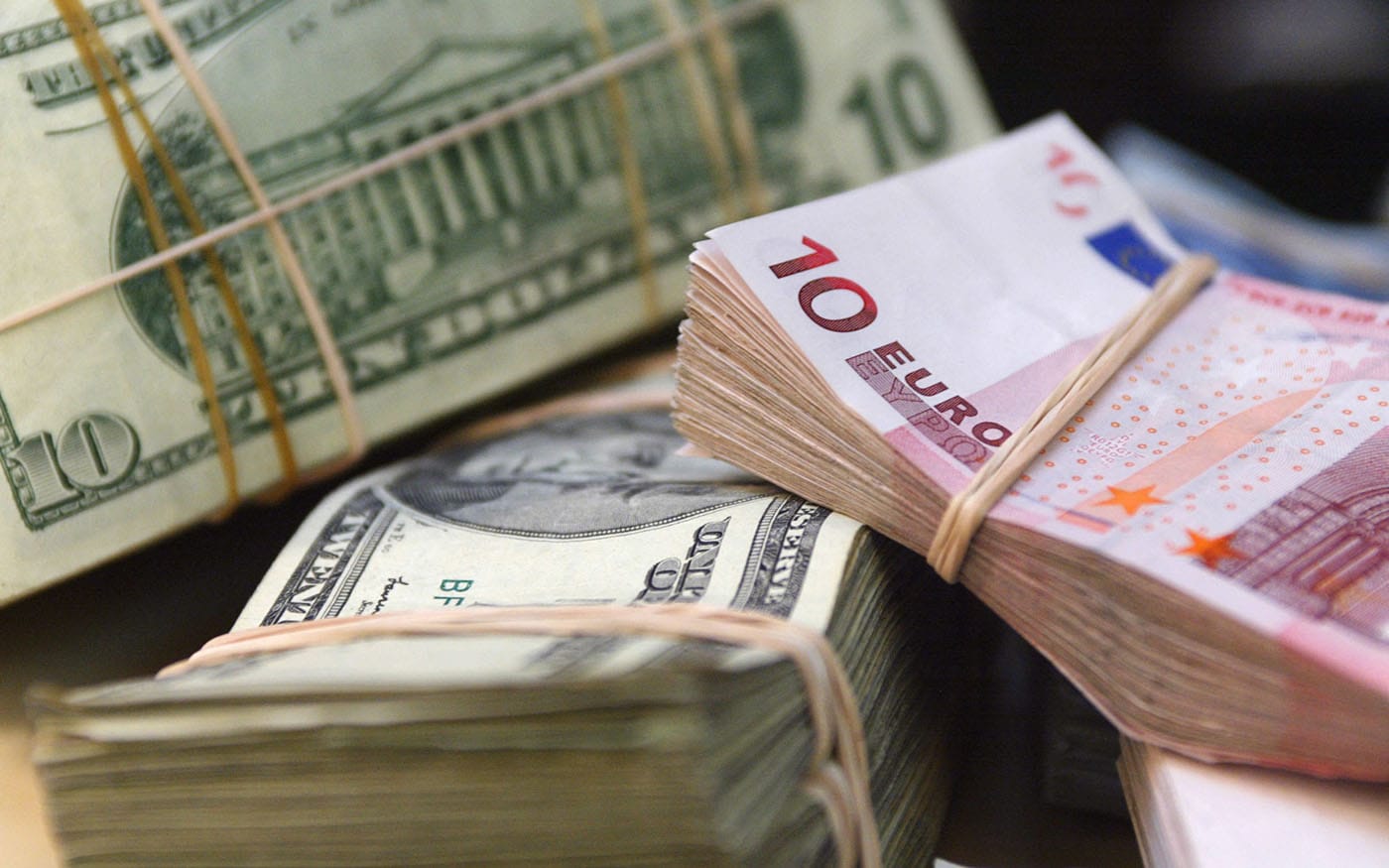 Dinar algérien : nouvelle flambée de l’euro au marché noir, découvrez les chiffres clés
