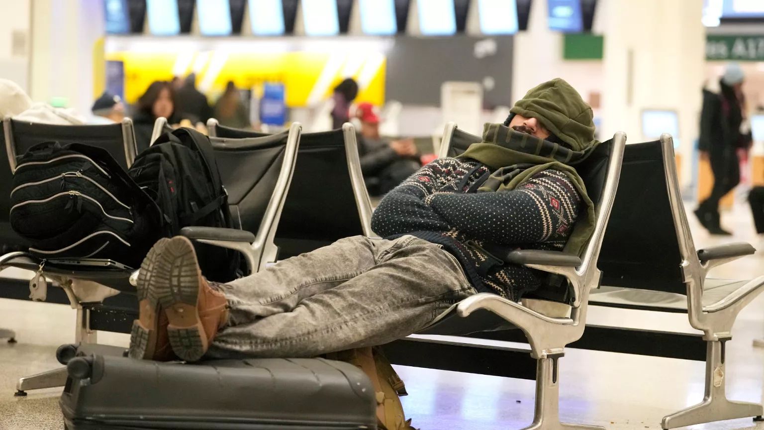 Vols retardés et bagages cabine : l’UE prend une décision radicale