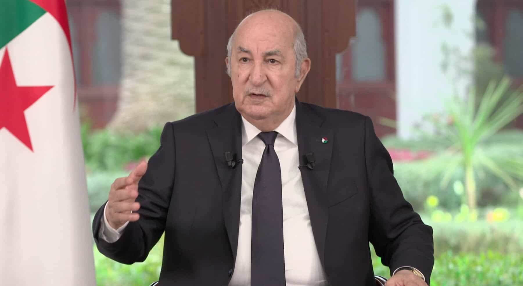 Le président Tebboune lors d'une interview officielle en Algérie.