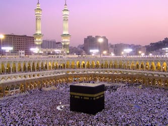 Pèlerins autour de la Kaaba lors du Hajj 2023 à La Mecque.