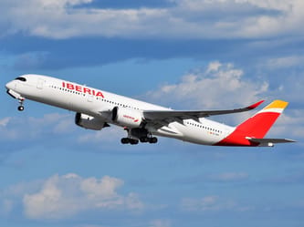 Avion Iberia en vol vers New York lors du Black Friday.