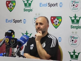 Djamel Belmadi, entraîneur de l'équipe d'Algérie, en conférence de presse.