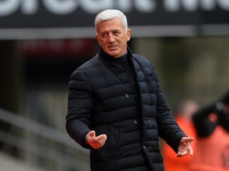 Vladimir Petkovic, entraîneur de football, lors d'une sortie sportive en Algérie.