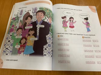 Page d'un livre d'anglais pour enfants avec illustrations et exercices.