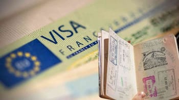 Visa Schengen et passeport marocain pour voyage international.