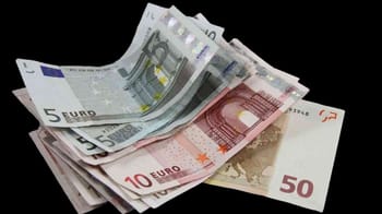 Billets en euros de différentes denominations pour illustrer l'argent.