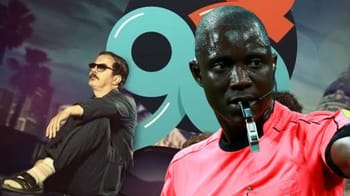 Deux acteurs dans une scène de la série « Les années 90 » avec Bakary Gassama.