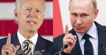 Tebboune et Poutine lors d'une conférence, gesticulant.