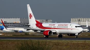 Avion Air Algérie au sol à l'aéroport de Londres.