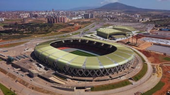 Stade moderne en Algérie prêt pour la Coupe du Monde.