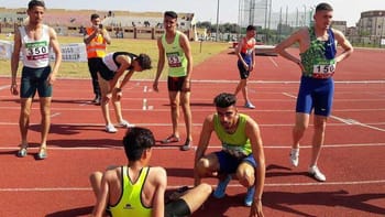 Jeunes athlètes algériens lors des Mondiaux U20 d'athlétisme.