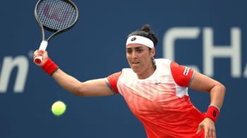 Tunisienne Jabeur joue au tennis lors du tournoi de Monastir.