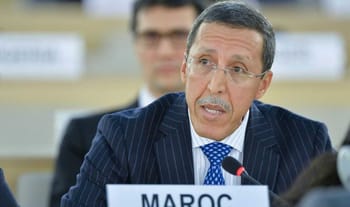 Omar Hilale, diplomate marocain, lors d'une conférence officielle.