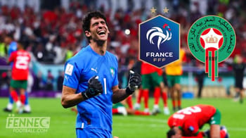 Footballeur marocain en pleine célébration sur le terrain.