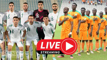 Équipes nationales d'Algérie et Côte d'Ivoire en match de football.