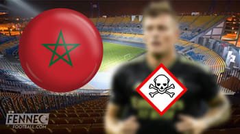 Joueur du Réal Madrid avec symbole de danger et drapeau marocain.