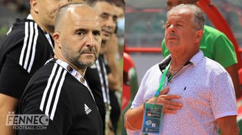 Deux entraîneurs de football lors d'un match important.