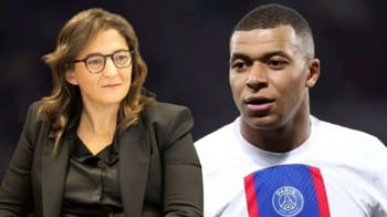 Kylian Mbappé avec sa mère lors d'une interview sportive.
