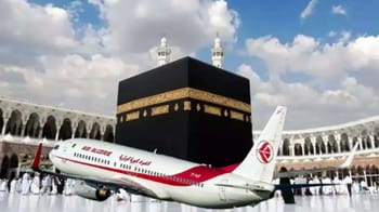Avion d'Air Algérie devant la Kaaba à La Mecque lors du Hajj 2023.