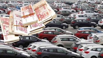 Grand parking de voitures neuves et d'occasion en Algérie.