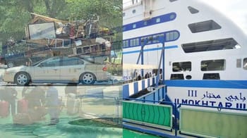 Accident impliquant un ferry et une voiture en Algérie, scène de chaos.