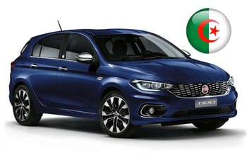 Voiture Fiat Tipo bleue, économique et compacte en Algérie.