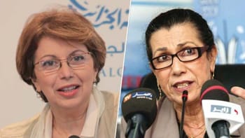 Louisa Hanoune lors d'une conférence de presse.