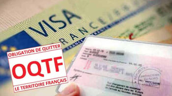 Formulaire de décision de quitter le territoire en France avec visa et tampon officiel.