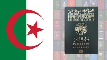 Passeport de l'Algérie avec drapeau national en arrière-plan.