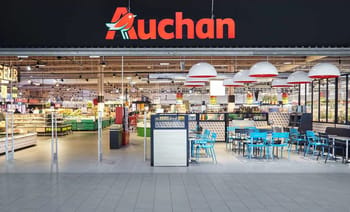 Maghrebactu, hypermarché Auchan en Algérie avec espace de restauration.