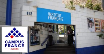 Entrée de l'Institut Français avec panneau bleu et logo Campus France.