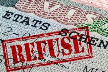 Visa Schengen refusé, document officiel avec stamp refus.