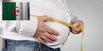 Homme mesurant son tour de taille pour surveiller l'obésité.