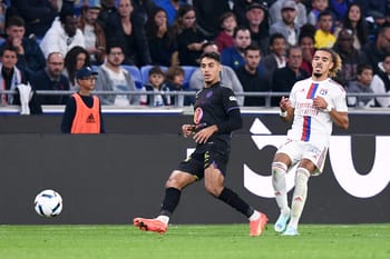 Fares Chaibi lors d'un match de football avec Toulouse.