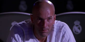 Zidane célèbre un but lors d'un match de football.