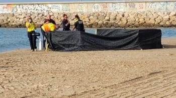 Corps non identifié d'un bébé retrouvé sur une plage en Espagne.