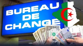 Bureau de change avec devises et drapeau algérien.