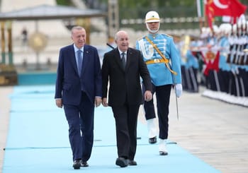 Le président turc et Tebboune lors d'une cérémonie officielle.
