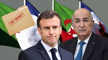 Macron et Tebboune lors d'une rencontre officielle secrète.