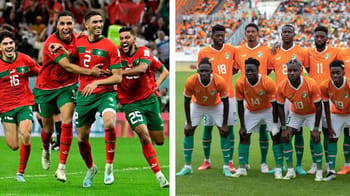 Équipe du Maroc et de la Côte d'Ivoire lors d'un match amical de football.