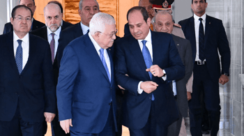 Dirigeants algériens et étrangers lors du sommet du Caire.