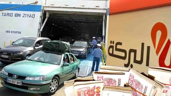 Transport de véhicules et de fonds pour le partenariat bancaire.