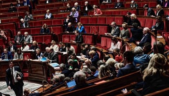 Députés et sénateurs lors d'un débat sur l'immigration en France.